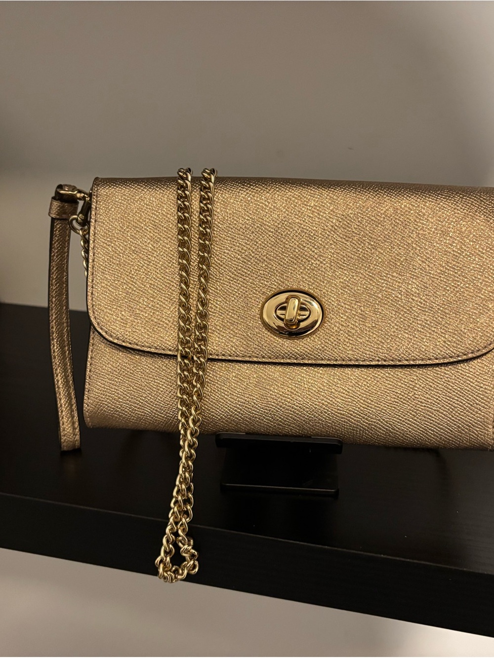 Coach Bowery Turnlock Gold Metallic Chain Crossbody Clutch - Women's Evening Bag